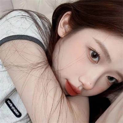 签约艺人被曝拖欠片酬，一夜之间化妆间画面流出